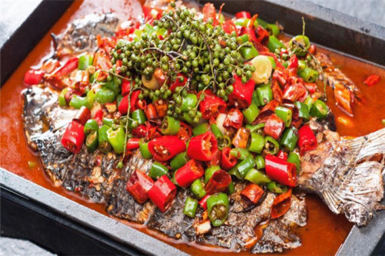 鳴記炭火烤全魚