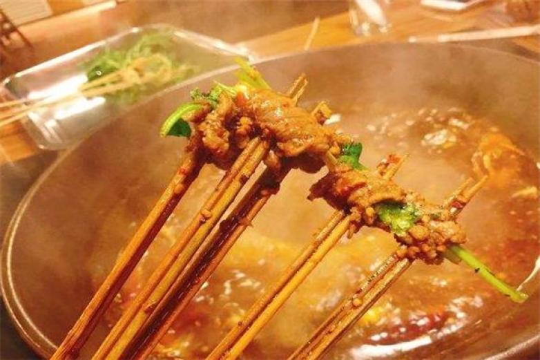 來(lái)兩根砂鍋串串