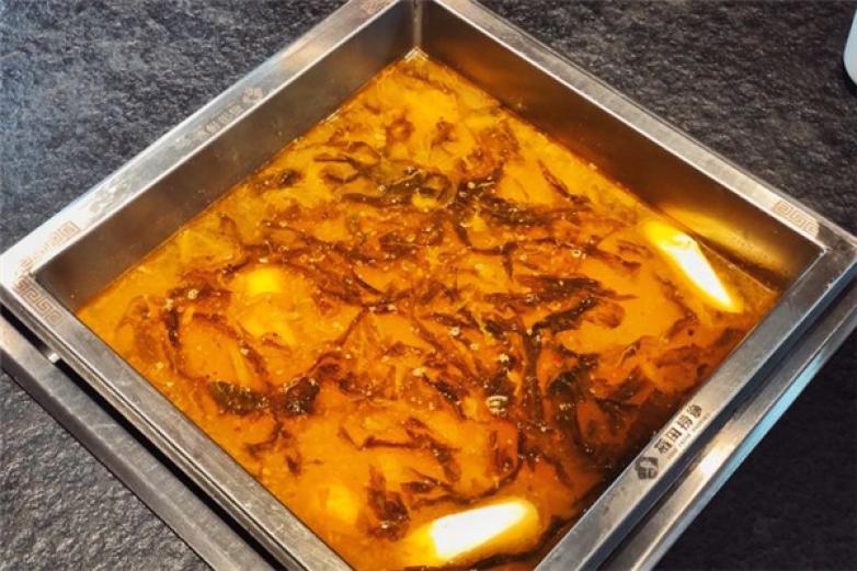 稻田撈漁酸菜魚火鍋