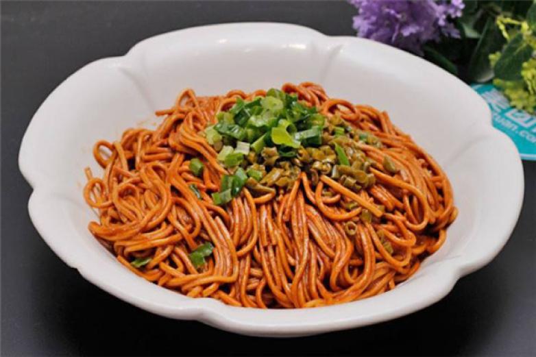 拌調(diào)子熱干面