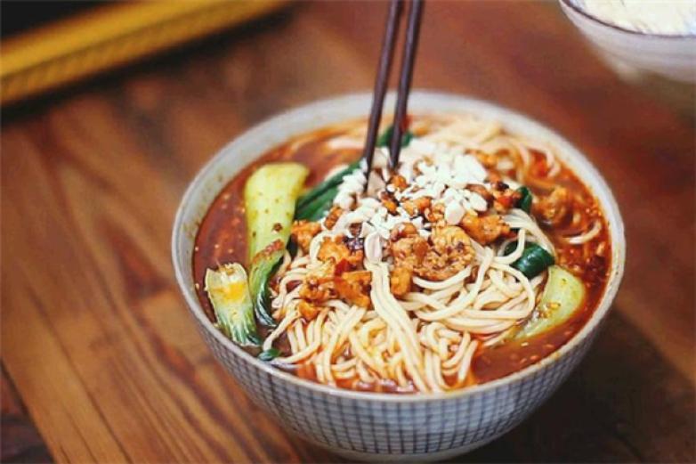 友匯聚重慶小面