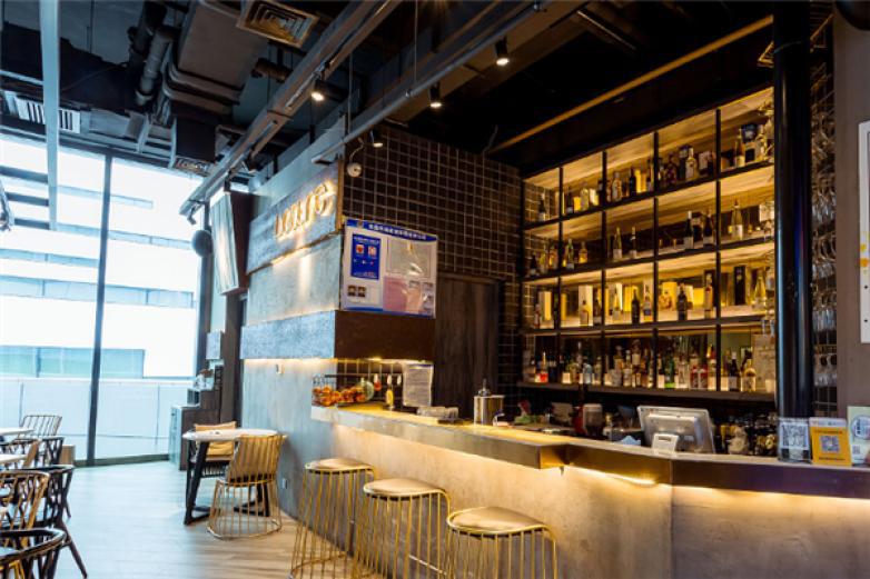 樂(lè)兮小酒館