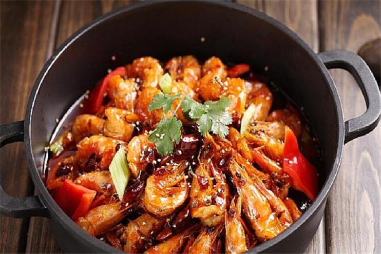 巴國(guó)雞煲火鍋