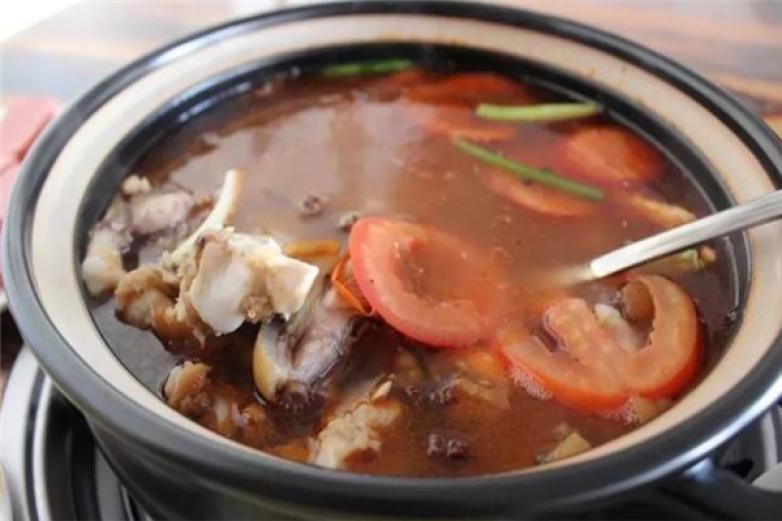 楊記香草酸湯雞