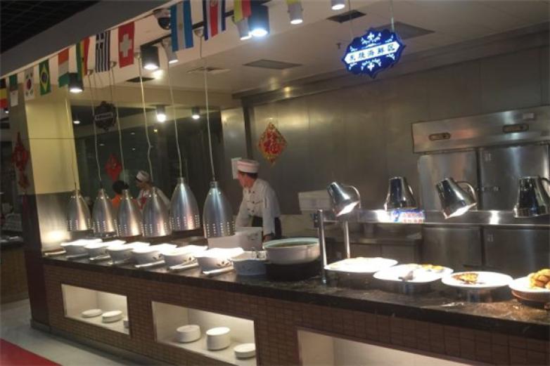 吉爾森海鮮牛排自助餐廳