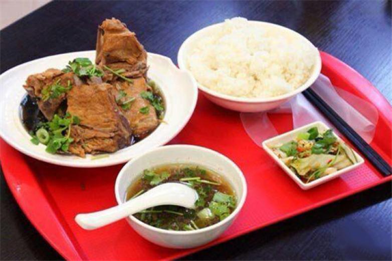 寶福榮排骨米飯