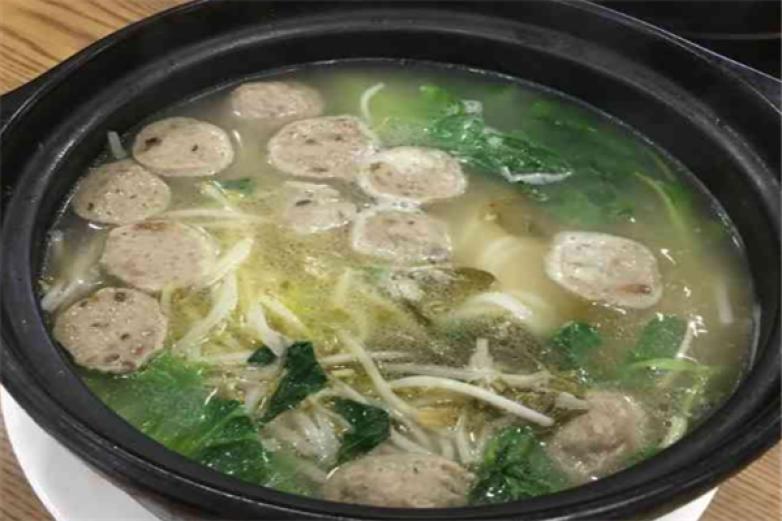 八角亭云南過橋米線