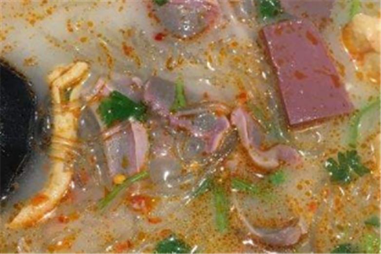 海上游子鴨血粉絲湯