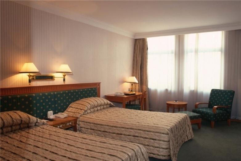 嘉利華連鎖酒店