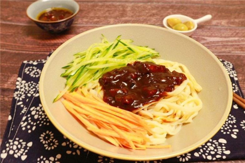 陸福堂老北京炸醬面