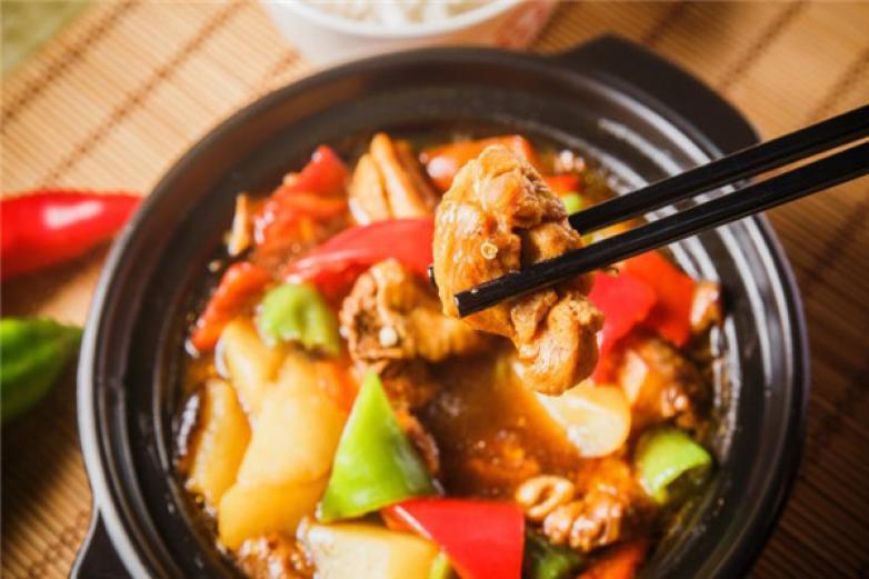 東崍閣黃燜雞米飯