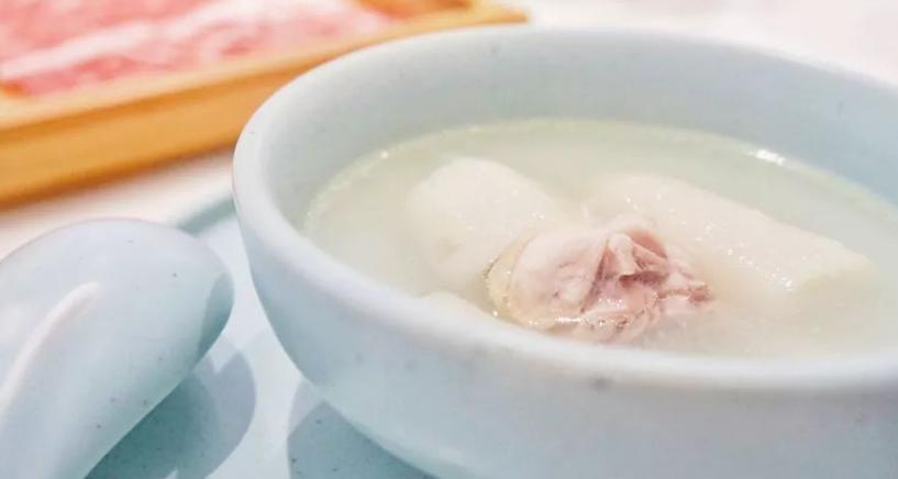 23度不太冷椰子雞火鍋