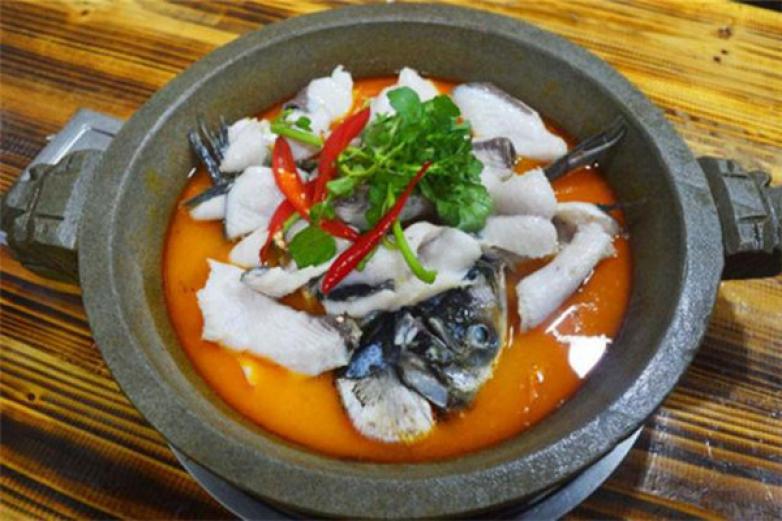 紅滿天石鍋魚(yú)