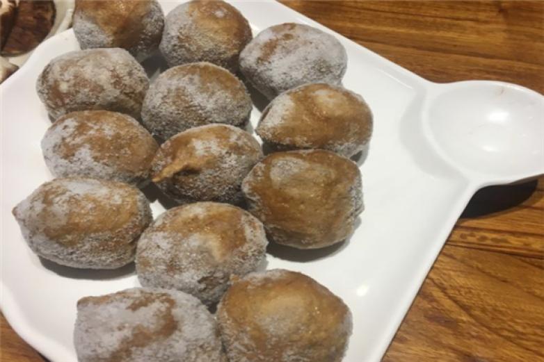 麻小辛自動(dòng)化旋轉(zhuǎn)火鍋