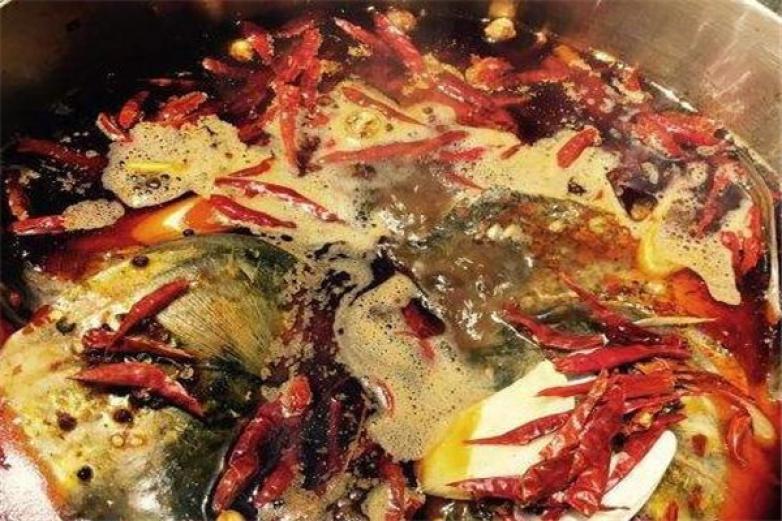 飄湘石鍋魚火鍋