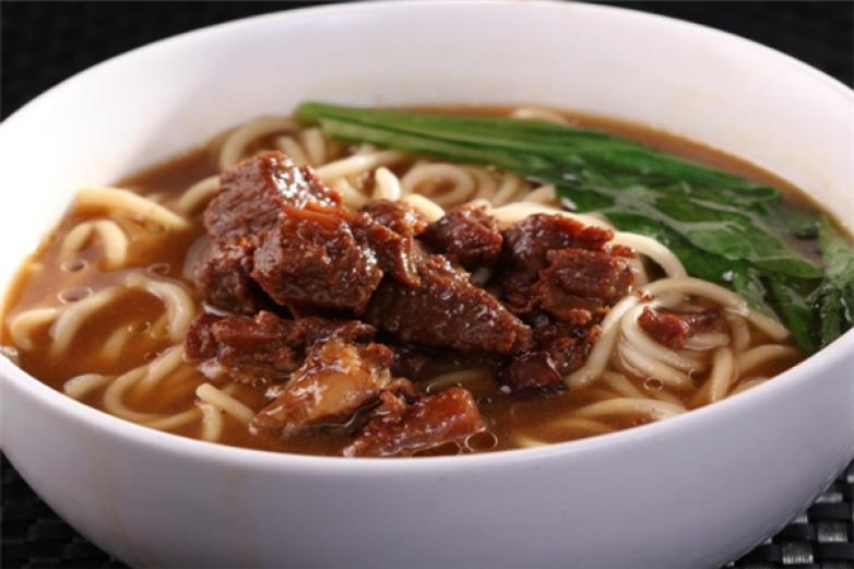 百旗氏牛腩小面