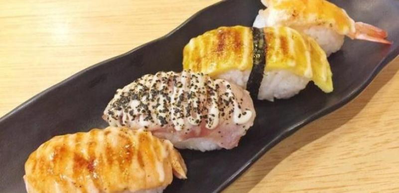 阿DU回轉(zhuǎn)壽司