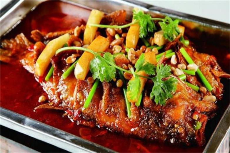 覓魚風(fēng)尚炭火烤魚