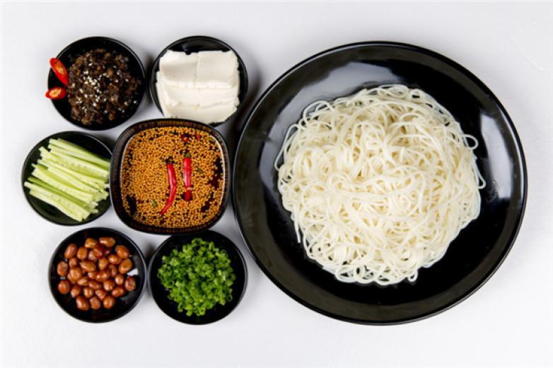 唐師傅云南過橋米線