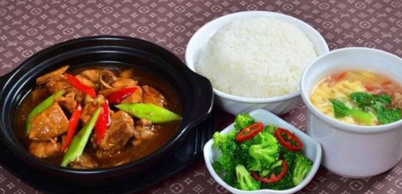 百味居黃燜雞米飯