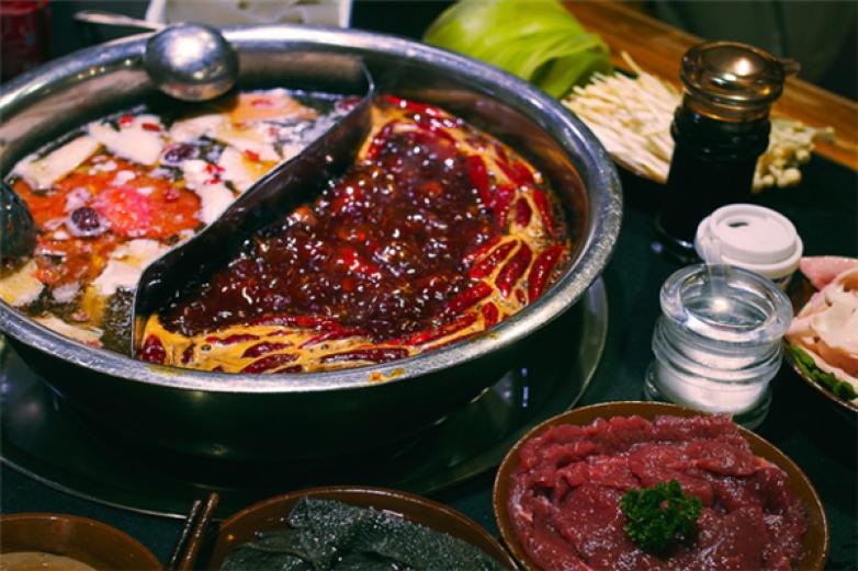 何烏魚(yú)火鍋