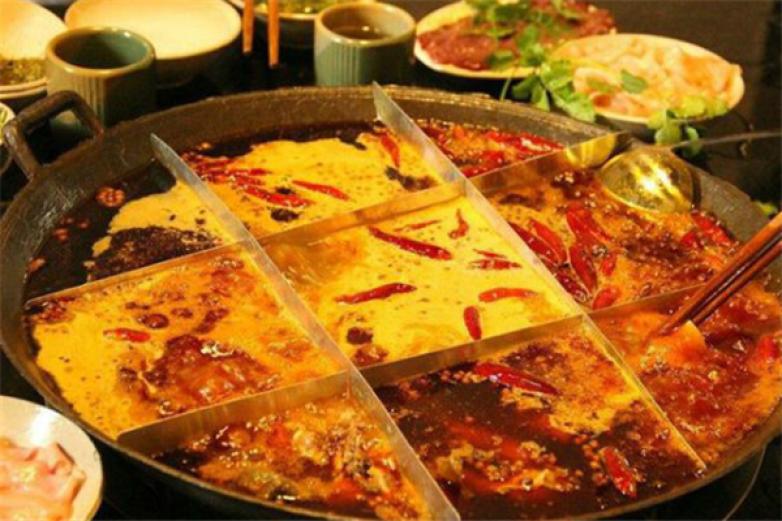 重慶解放碑老火鍋