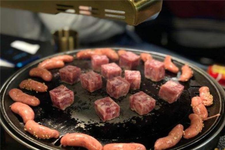 隔壁老王東北烤肉