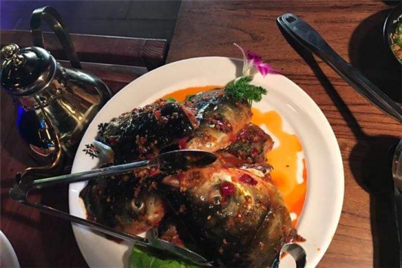 辣三瘋美蛙魚頭火鍋