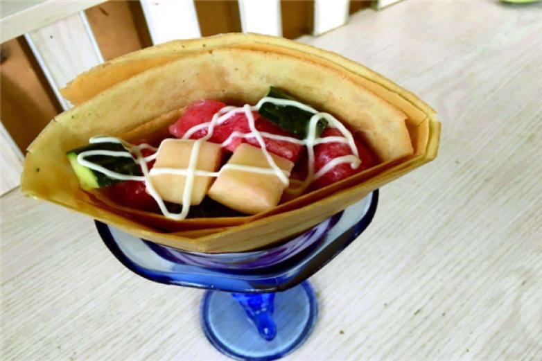 卷巴卷吧手握卷餅