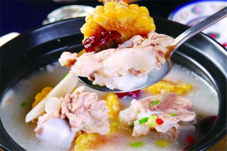 真師傅養(yǎng)生骨煲火鍋