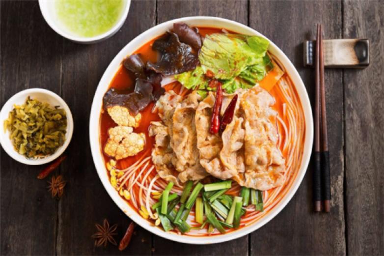 笑熬江湖火鍋米線