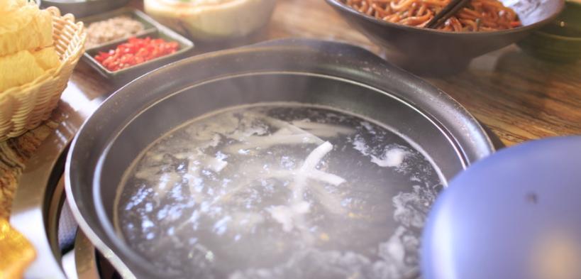 23度不太冷椰子雞火鍋