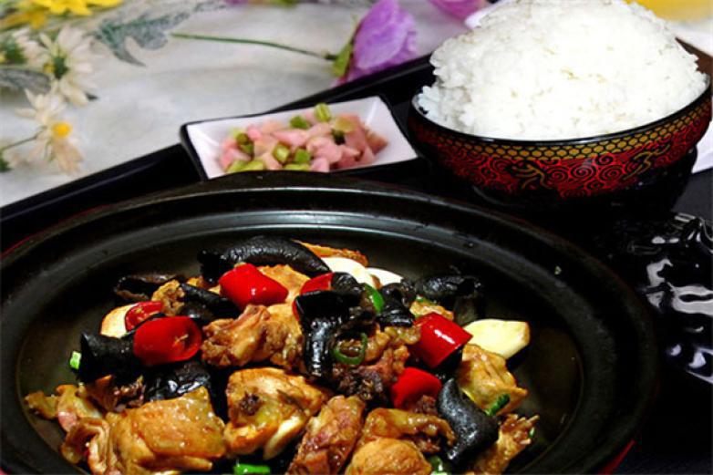 麻堂主砂鍋瓦香雞