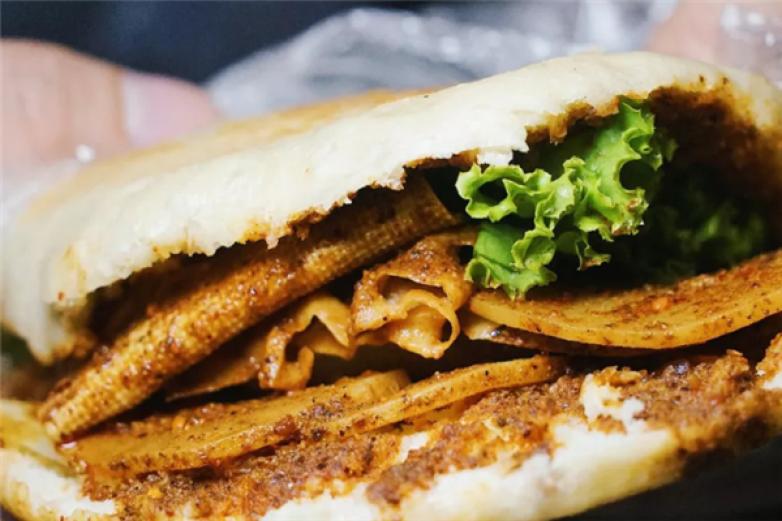 雙醬餅皇土豆片夾饃