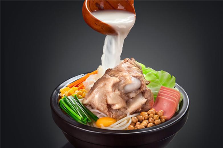 南云下過橋米線