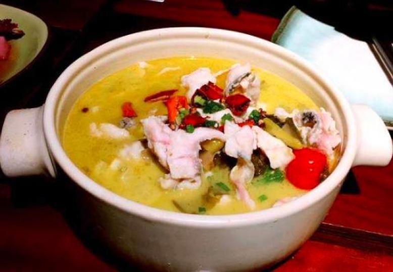 千煲鮮尋檸檬酸菜魚(yú)