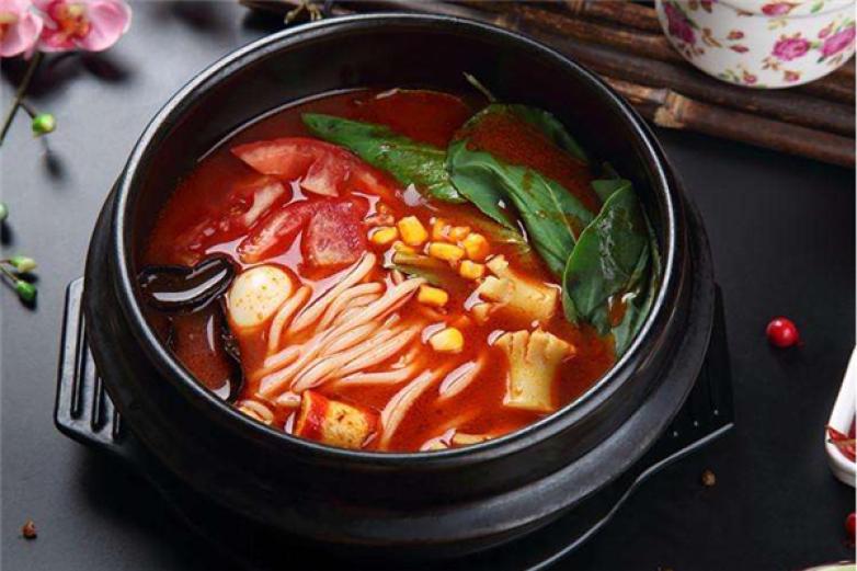 俏阿瑤過橋米線