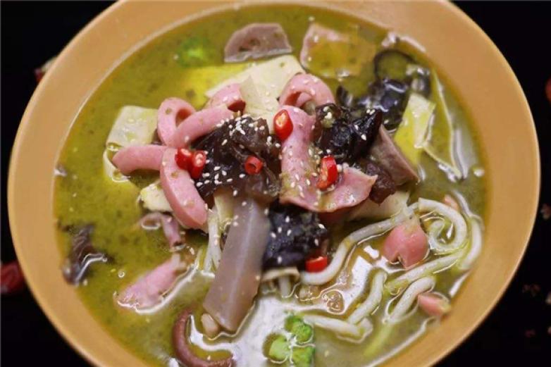 泡泡鍋量販麻辣燙