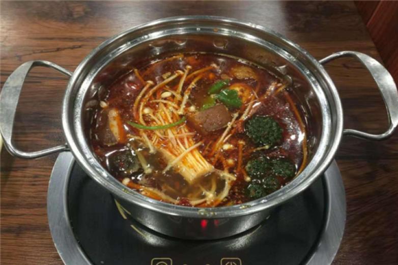 簽堂主旋轉(zhuǎn)小火鍋