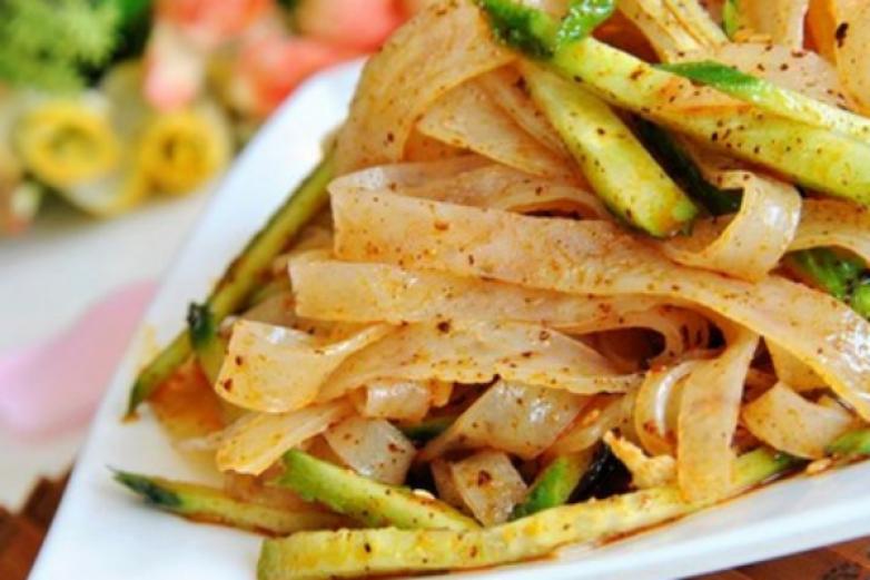 小板凳手工烙面皮