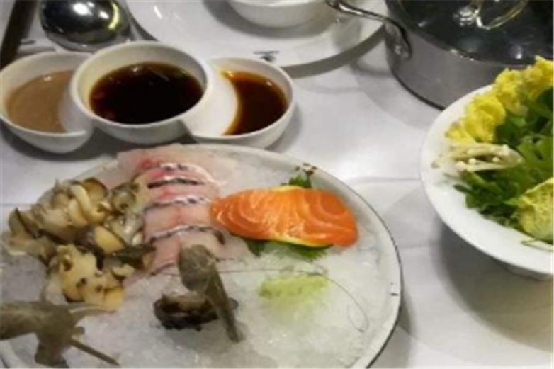 紅鼎海鮮撈火鍋