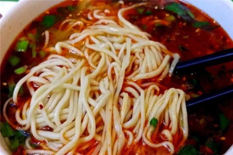 四爺牛拉牛肉面