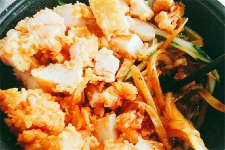 饞食貓脆皮雞拌飯