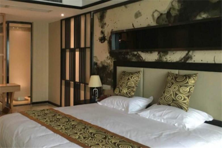 簡(jiǎn)愛藝術(shù)主題酒店