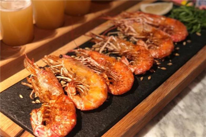 喧客音樂啤酒餐吧