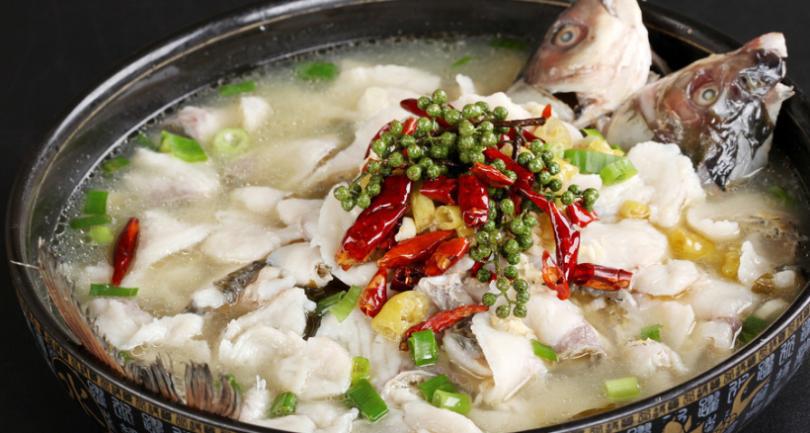 阿伊滇長酸湯魚