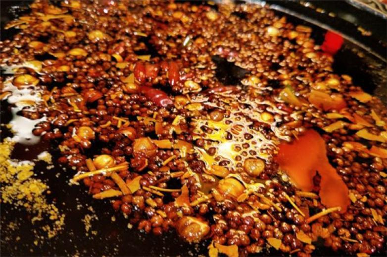 三國(guó)演繹老火鍋