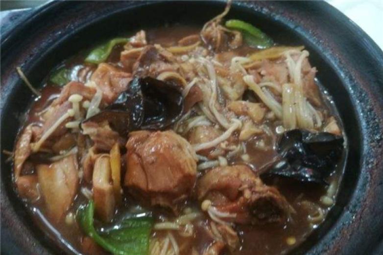 味香軒黃燜雞米飯