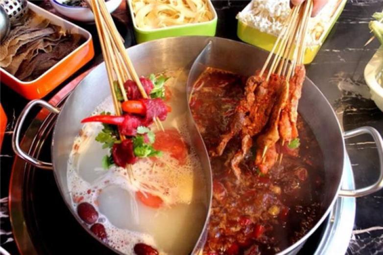 六毛六串串火鍋