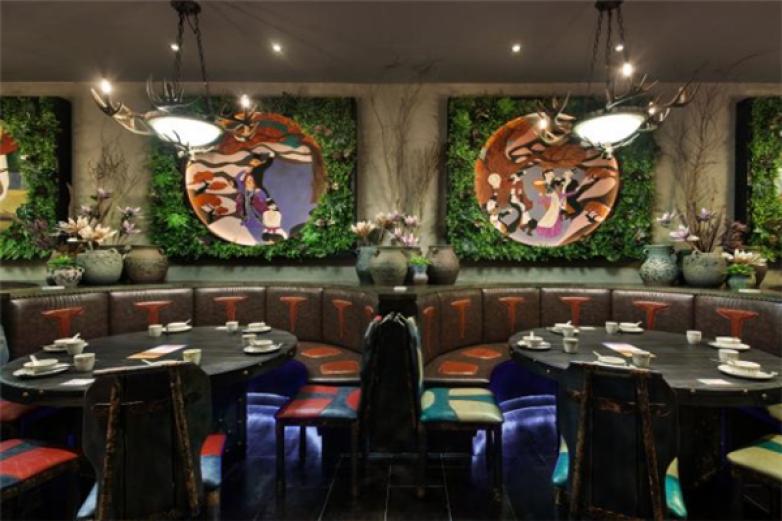 樹(shù)下主題餐廳